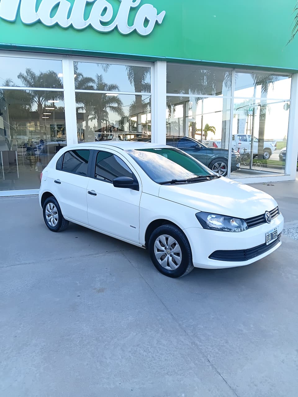 VOLKSWAGEN - GOL  TREND    1.6     5 PUERTAS - MANUAL   - 2015